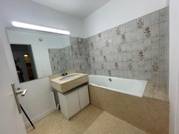 Appartement  49m 2 LA ROCHELLE