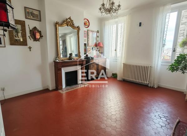 Appartement T4 + Terrasse+ comble  à Marseille 13006