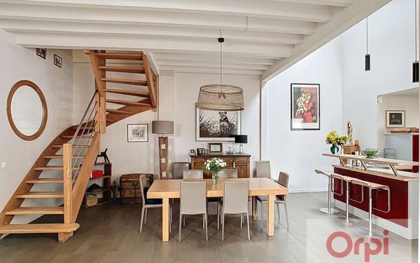 Maison à vendre    6 pièces • 176,35 m2 Issy-les-Moulineaux