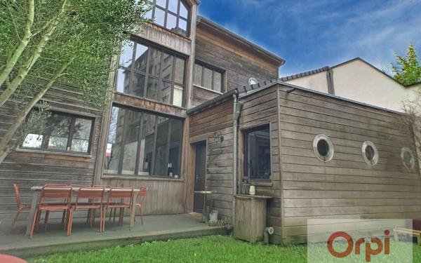 Maison à vendre    6 pièces • 176,35 m2 Issy-les-Moulineaux