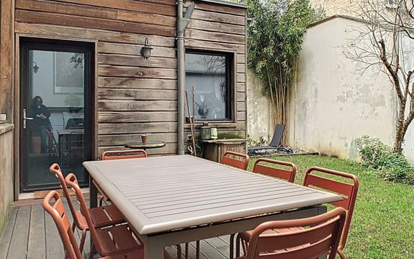 Maison à vendre    6 pièces • 176,35 m2 Issy-les-Moulineaux