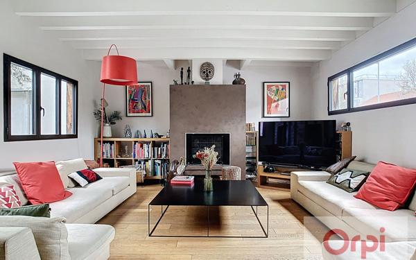 Maison à vendre    6 pièces • 176,35 m2 Issy-les-Moulineaux