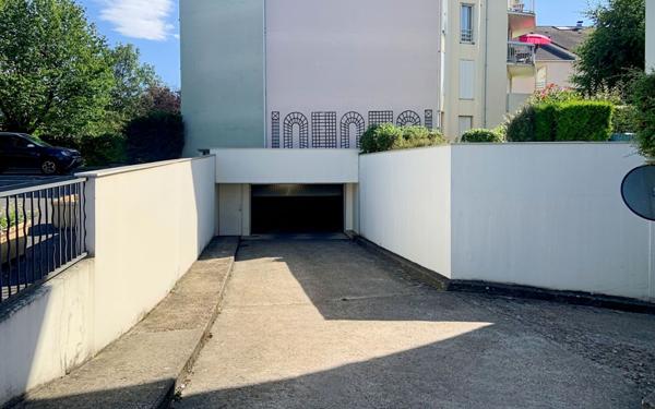 Stationnement à vendre    Sannois