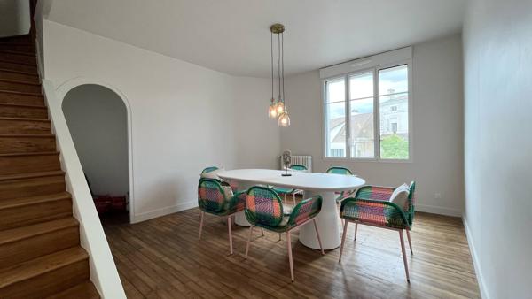 Maison de ville avec jardin et garage