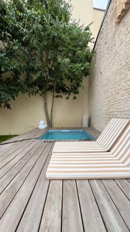 Maison de ville avec jardin et garage