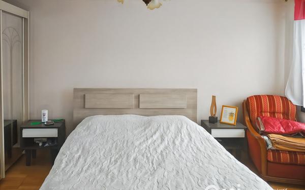 Immeuble à vendre    8 pièces •  Argenteuil