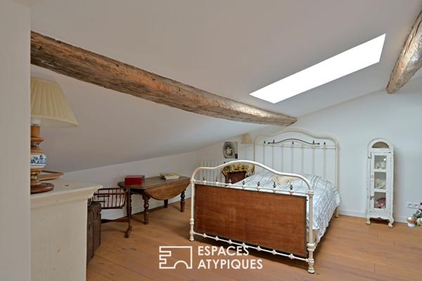 Esprit loft dans un ancien chai avec jardin et piscine à 20 min d’Uzès