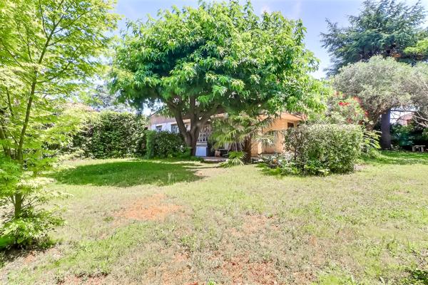Maison
         7 pièces
        - 171 m² Exclusivité 335 000 € *