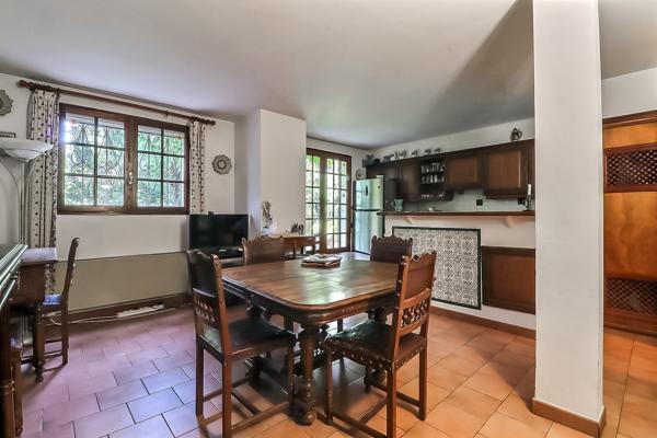 Maison
         7 pièces
        - 171 m² Exclusivité 335 000 € *