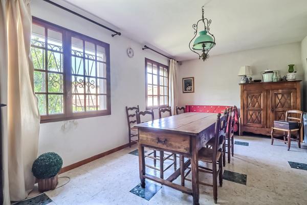 Maison
         7 pièces
        - 171 m² Exclusivité 335 000 € *