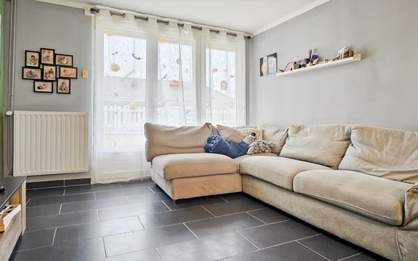 Maison à vendre    3 pièces • 75 m2 Pont-Sainte-Maxence