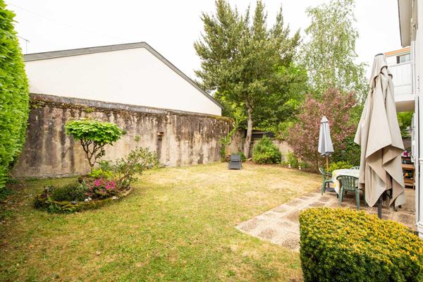 A VENDRE NANTES/ZOLA MAISON 5 CHAMBRES/GARAGE /JARDIN/ STUDIO