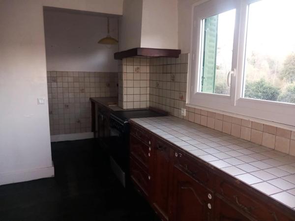 Maison à vendre 5 pièces THIERS (63) dont trois chambres de plain pied