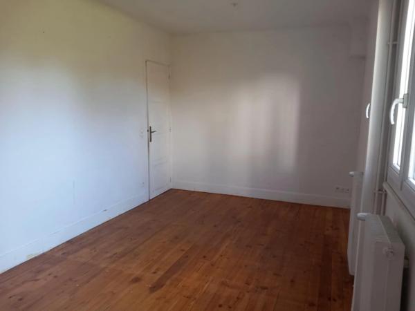 Maison à vendre 5 pièces THIERS (63) dont trois chambres de plain pied