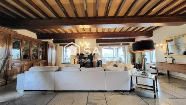 Superbe domaine atypique avec étang privé