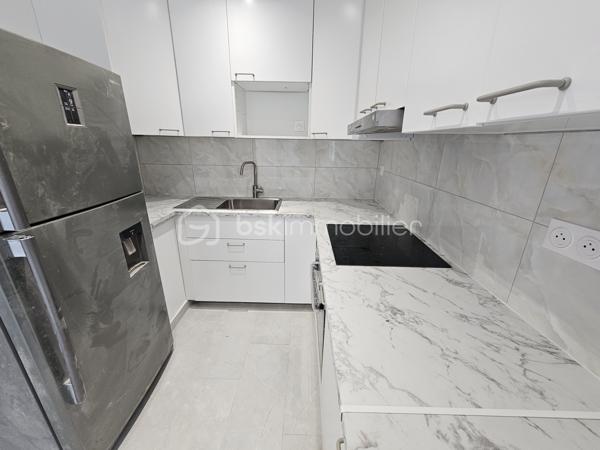 Immeuble commercial de 176 m²