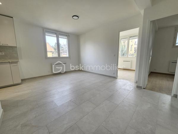 Immeuble commercial de 176 m²