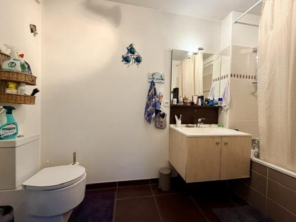 SECTEUR ROMPSAY – TRES JOLI TYPE 2 AVEC TERRASSE ET STATIONNEMENT