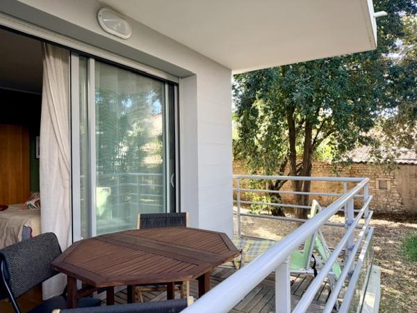 SECTEUR ROMPSAY – TRES JOLI TYPE 2 AVEC TERRASSE ET STATIONNEMENT