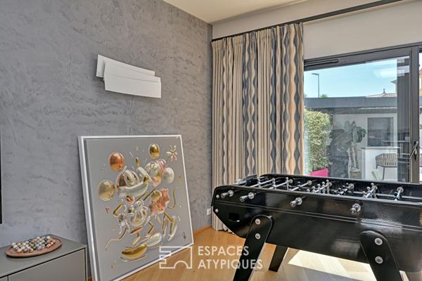 Maison contemporaine avec piscine et jardin paysager aux portes de Montpellier