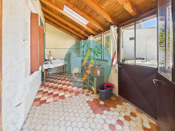 Suilly-la-Tour (58150) Maison 138m2 avec 4 chambres et dépendances au calme sur terrain clos.