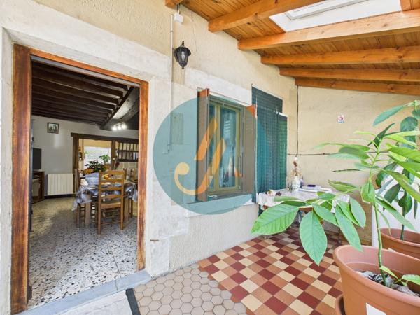 Suilly-la-Tour (58150) Maison 138m2 avec 4 chambres et dépendances au calme sur terrain clos.