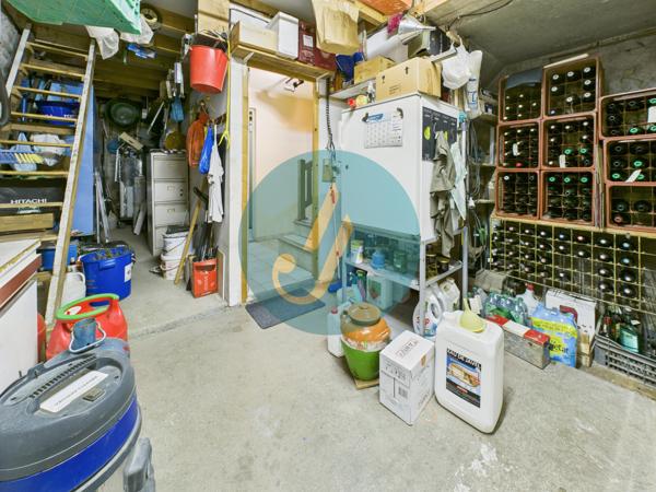 Suilly-la-Tour (58150) Maison 138m2 avec 4 chambres et dépendances au calme sur terrain clos.