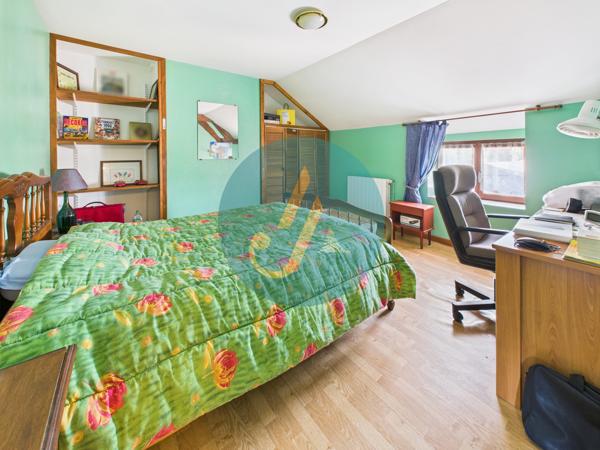 Suilly-la-Tour (58150) Maison 138m2 avec 4 chambres et dépendances au calme sur terrain clos.