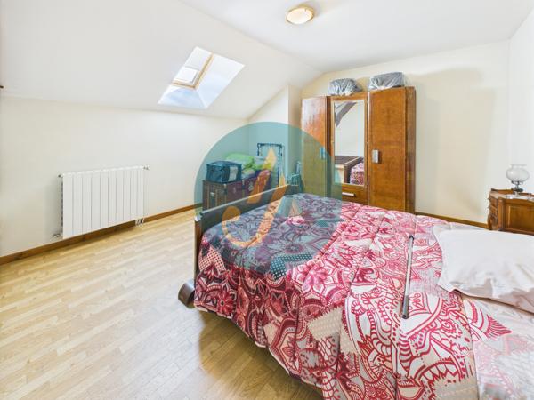 Suilly-la-Tour (58150) Maison 138m2 avec 4 chambres et dépendances au calme sur terrain clos.