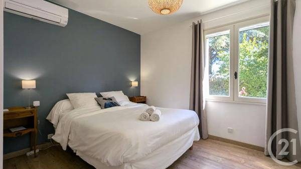 Maison à vendre  8 pièces - 197,04 m 2   AIMARGUES  - 30