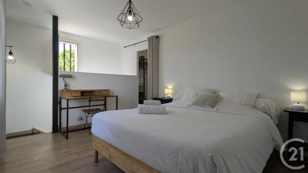Maison à vendre  8 pièces - 197,04 m 2   AIMARGUES  - 30
