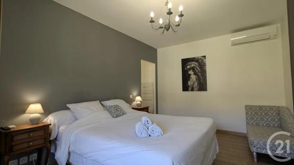 Maison à vendre  8 pièces - 197,04 m 2   AIMARGUES  - 30