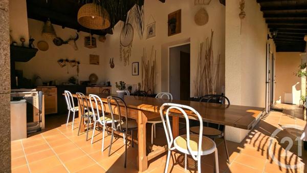 Maison à vendre  8 pièces - 197,04 m 2   AIMARGUES  - 30