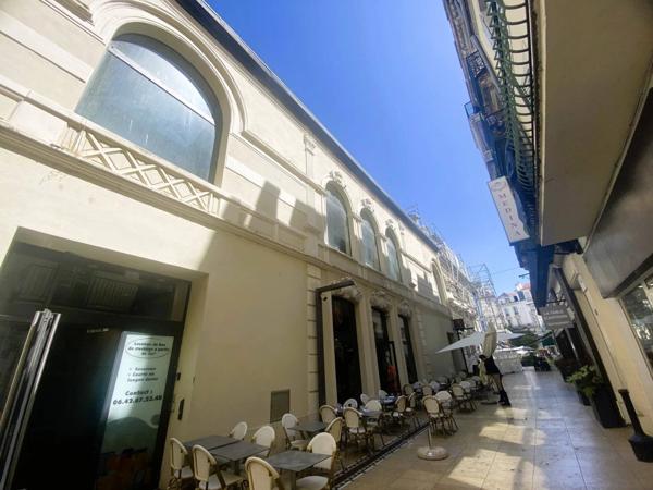 03200 VICHY - LOCAL COMMERCIAL BRUT -COEUR DE VILLE -