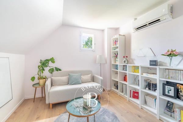 Saint-Germain-en-Laye, Maison 6 Chambres -  276 m² à vendre