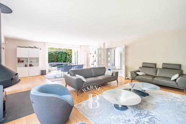 Saint-Germain-en-Laye, Maison 6 Chambres -  276 m² à vendre