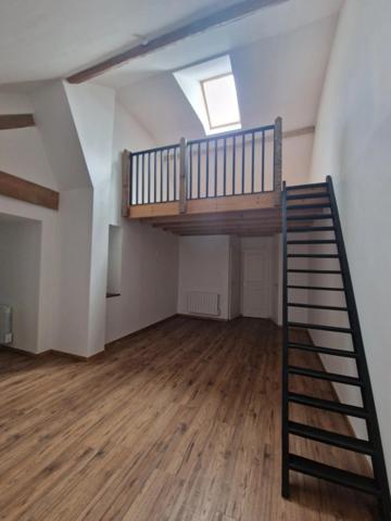 Ensemble immobilier de 2 immeubles de rapport 17400 St Jean d'Angély