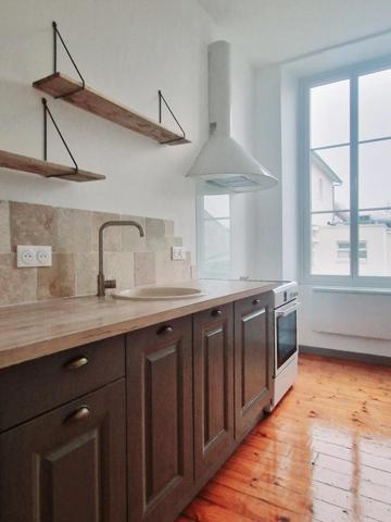 Ensemble immobilier de 2 immeubles de rapport 17400 St Jean d'Angély