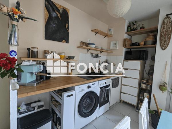 Location Studio meublé 33.7 m² - 91 AVENUE ROGER COUDERC Montpellier 34000