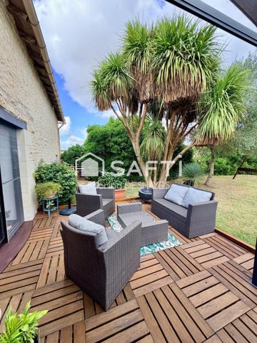 CACHET EXCEPTIONNEL -  maison avec dépendances et jardin arboré