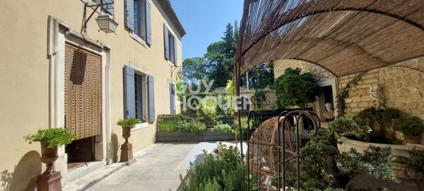 Carpentras - Hôtel Particulier 1850 - 252 m² - 9 pièces - 5 chambres - Cour intérieure