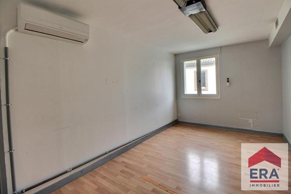 Immeuble + hangar Bollène 500 m2 !