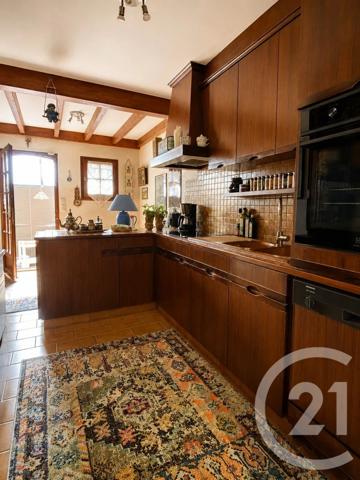 Maison à vendre  6 pièces - 158,21 m 2   LA ROCHE SUR YON  - 85