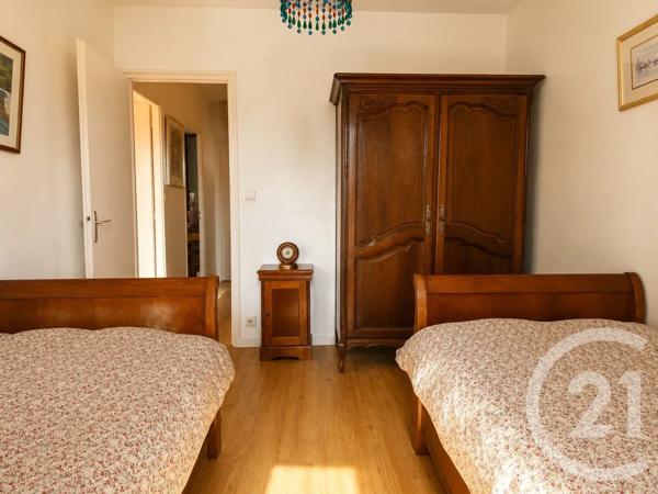 Maison à vendre  6 pièces - 158,21 m 2   LA ROCHE SUR YON  - 85