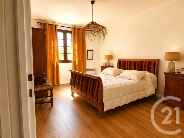 Maison à vendre  6 pièces - 158,21 m 2   LA ROCHE SUR YON  - 85