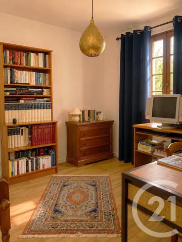 Maison à vendre  6 pièces - 158,21 m 2   LA ROCHE SUR YON  - 85