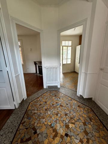 GRANDE MAISON - QUARTIER RECHERCHE -