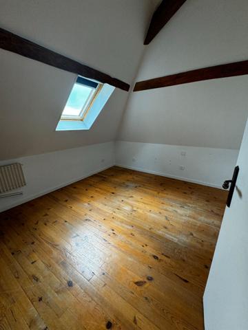 GRANDE MAISON - QUARTIER RECHERCHE -