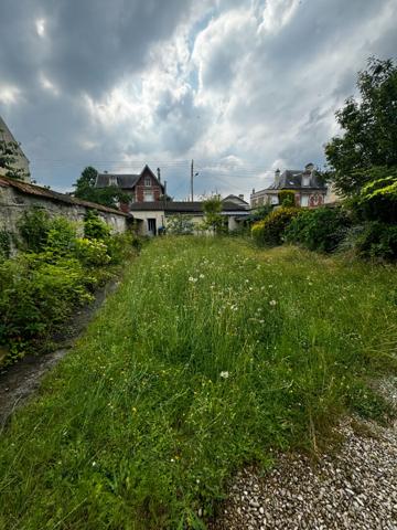 GRANDE MAISON - QUARTIER RECHERCHE -