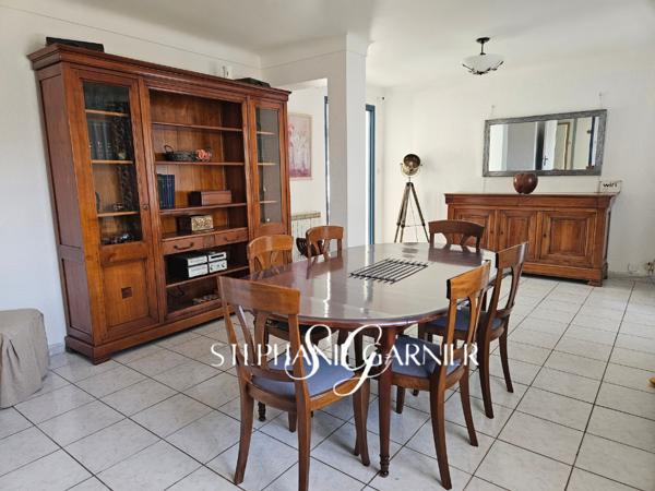 Villa 3 faces avec piscine